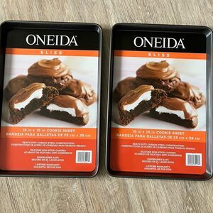 Oneida Bliss Bakeware 10x15 Cookie Sheet Heavy Duty Baking Trays 2 Set